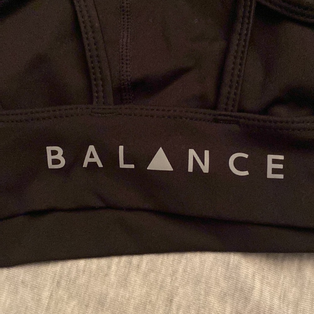 Balance Sports Bra - Picture 4 of 4